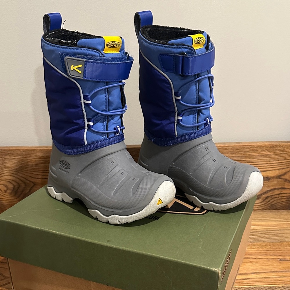 KEEN Kids Lumi Blue and Gray Snow Boots